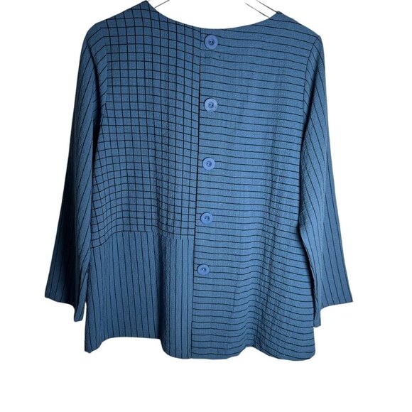 Shana Blue top buttons down the back boxy lagenlook Size Medium - Picture 4 of 10